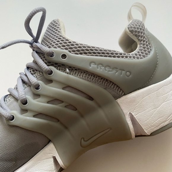 Nike Air Presto gray and white - Picture 9 of 10